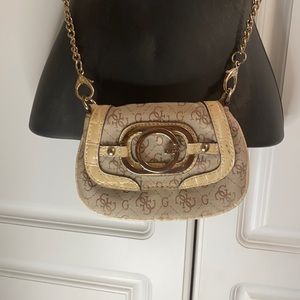 Vintage travel purse